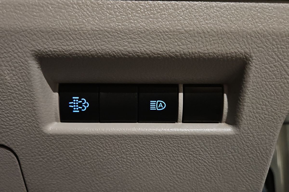 2021 Toyota Hiace GDH300R LWB