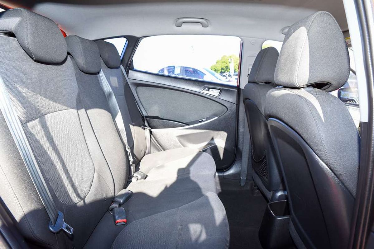 2014 Hyundai ACCENT Active RB2