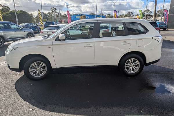 2013 Mitsubishi Outlander ES ZJ