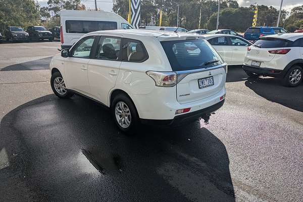2013 Mitsubishi Outlander ES ZJ