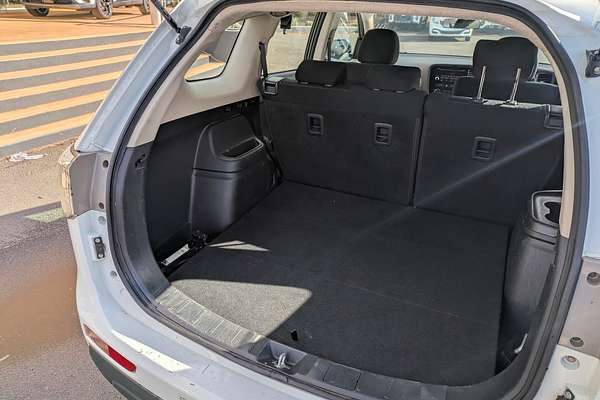 2013 Mitsubishi Outlander ES ZJ