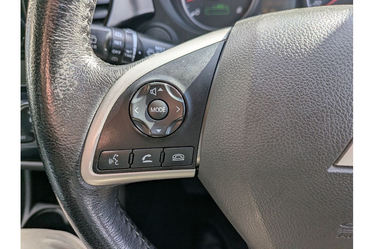 2013 Mitsubishi Outlander ES ZJ
