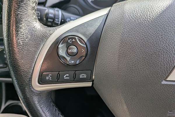 2013 Mitsubishi Outlander ES ZJ
