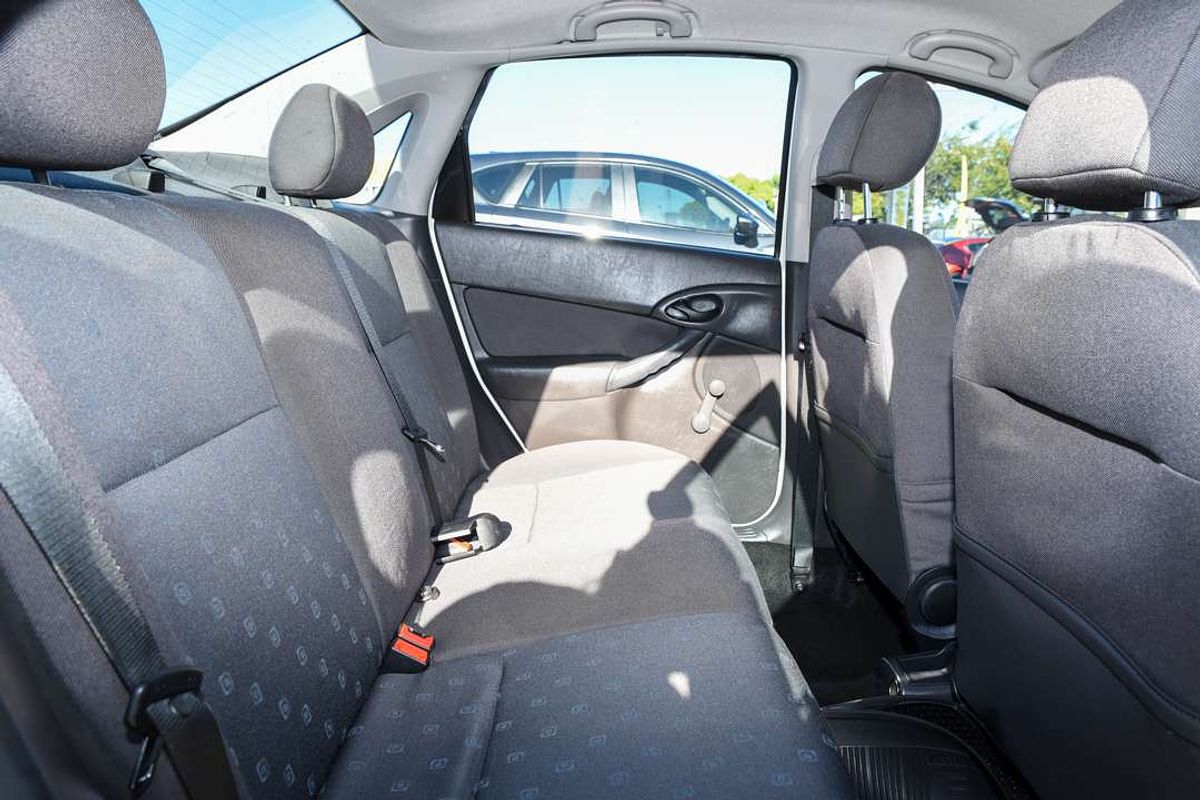 2004 Ford FOCUS SR CL LR