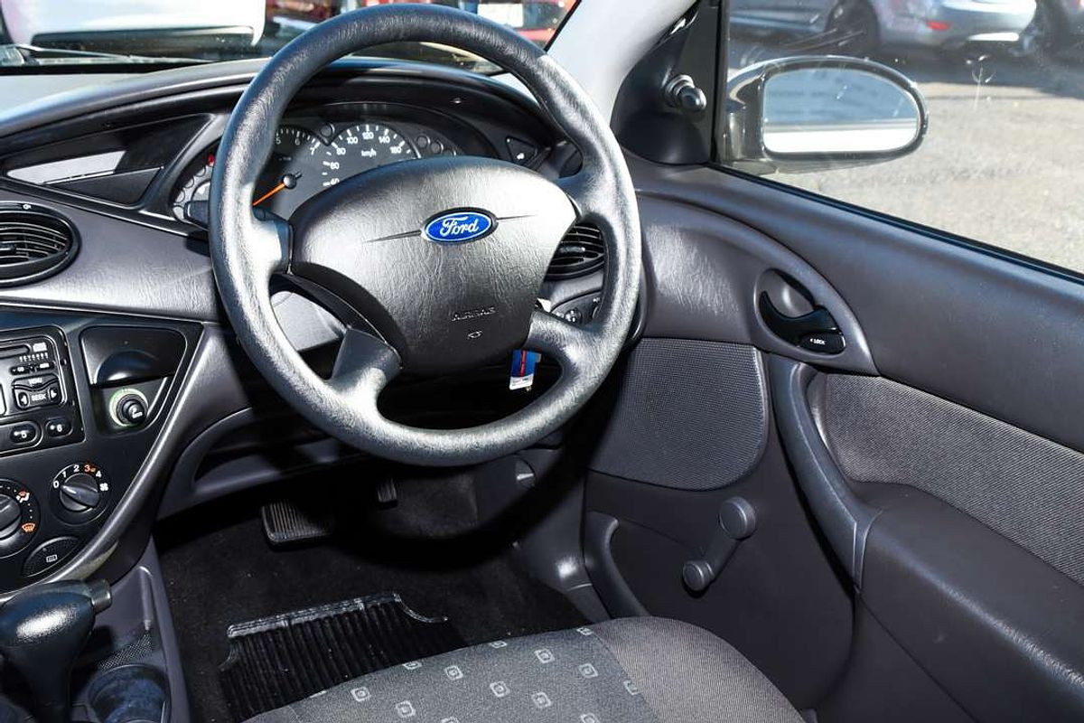 2004 Ford FOCUS SR CL LR