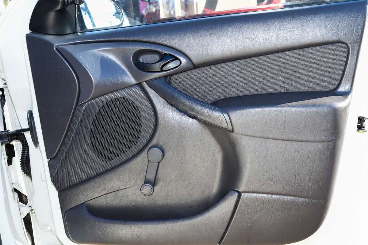 2004 Ford FOCUS SR CL LR
