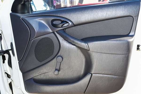2004 Ford FOCUS SR CL LR