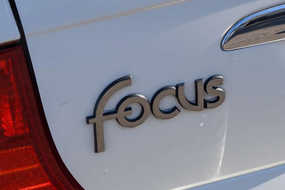 2004 Ford FOCUS SR CL LR