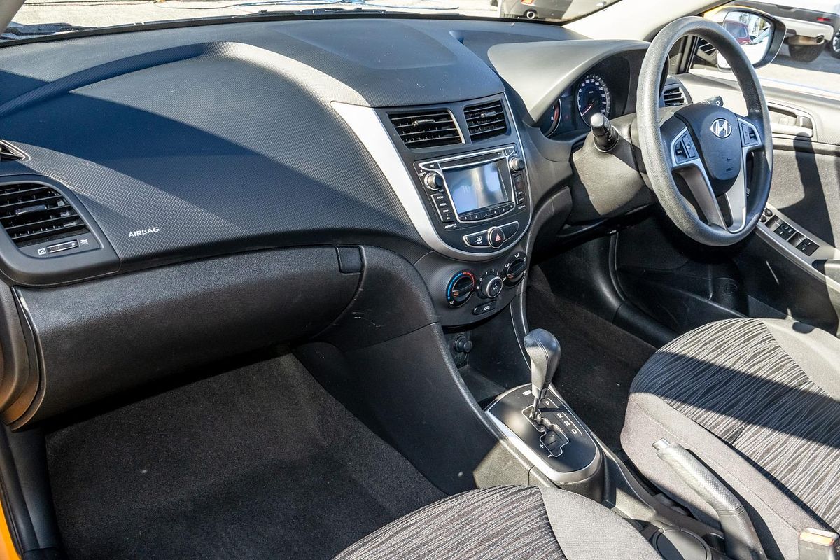 2015 Hyundai Accent Active RB2