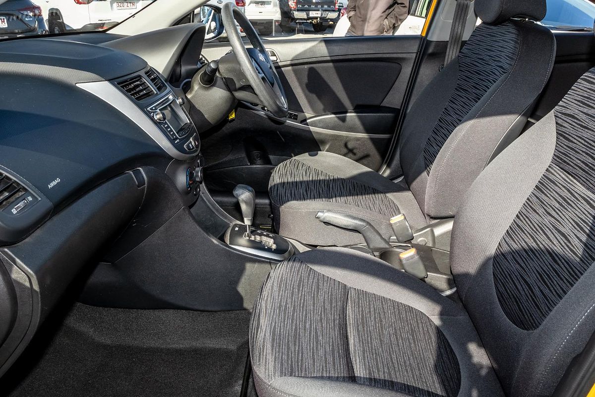 2015 Hyundai Accent Active RB2