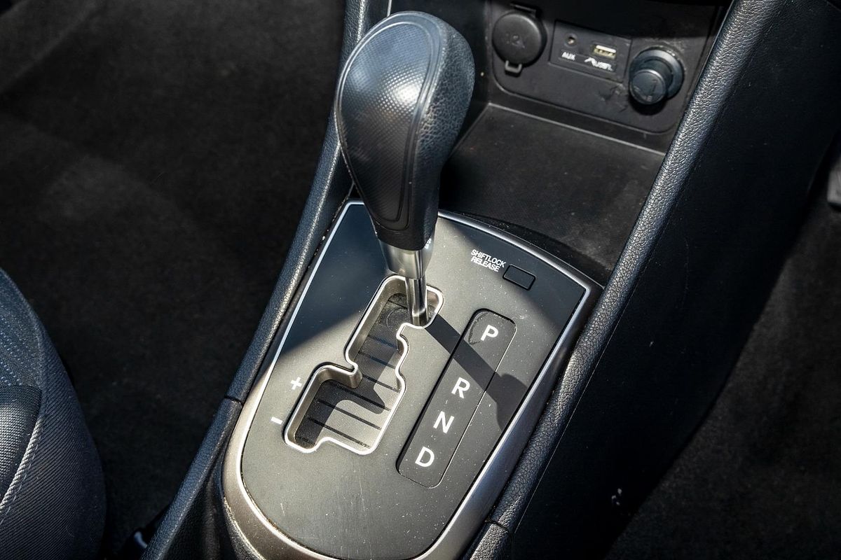 2015 Hyundai Accent Active RB2