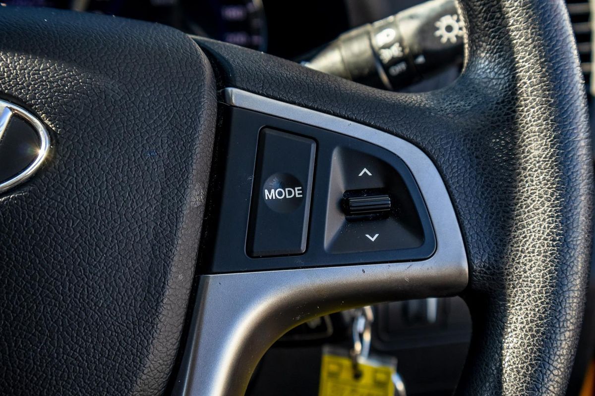 2015 Hyundai Accent Active RB2