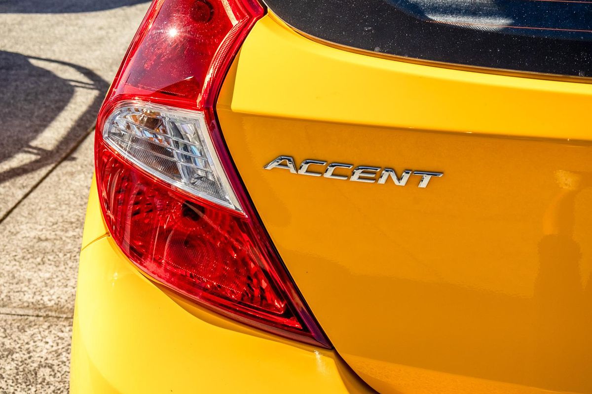 2015 Hyundai Accent Active RB2