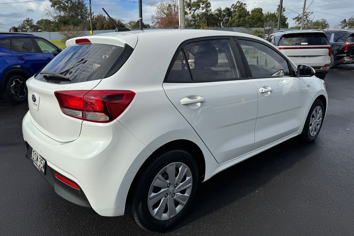 2017 Kia Rio S YB