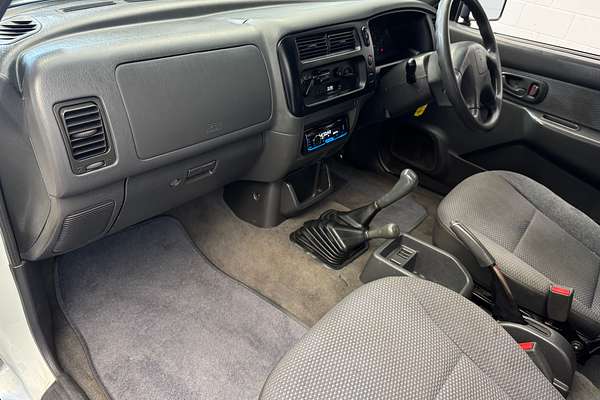 2003 Mitsubishi TRITON 4WD 3.0P CLUB CAB MANUAL 4X4