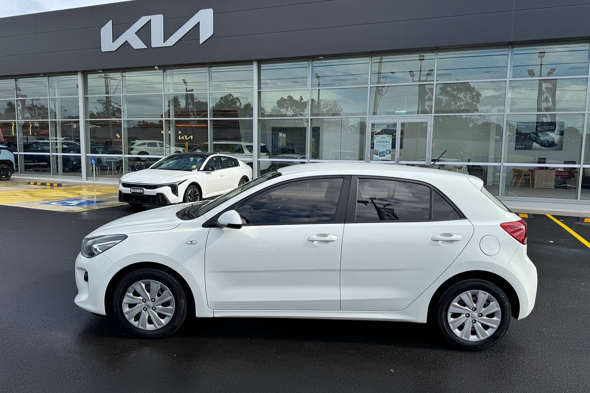 2017 Kia Rio S YB