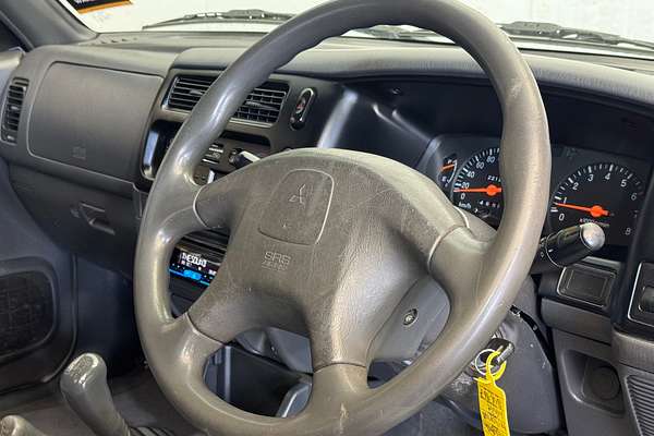 2003 Mitsubishi TRITON 4WD 3.0P CLUB CAB MANUAL 4X4