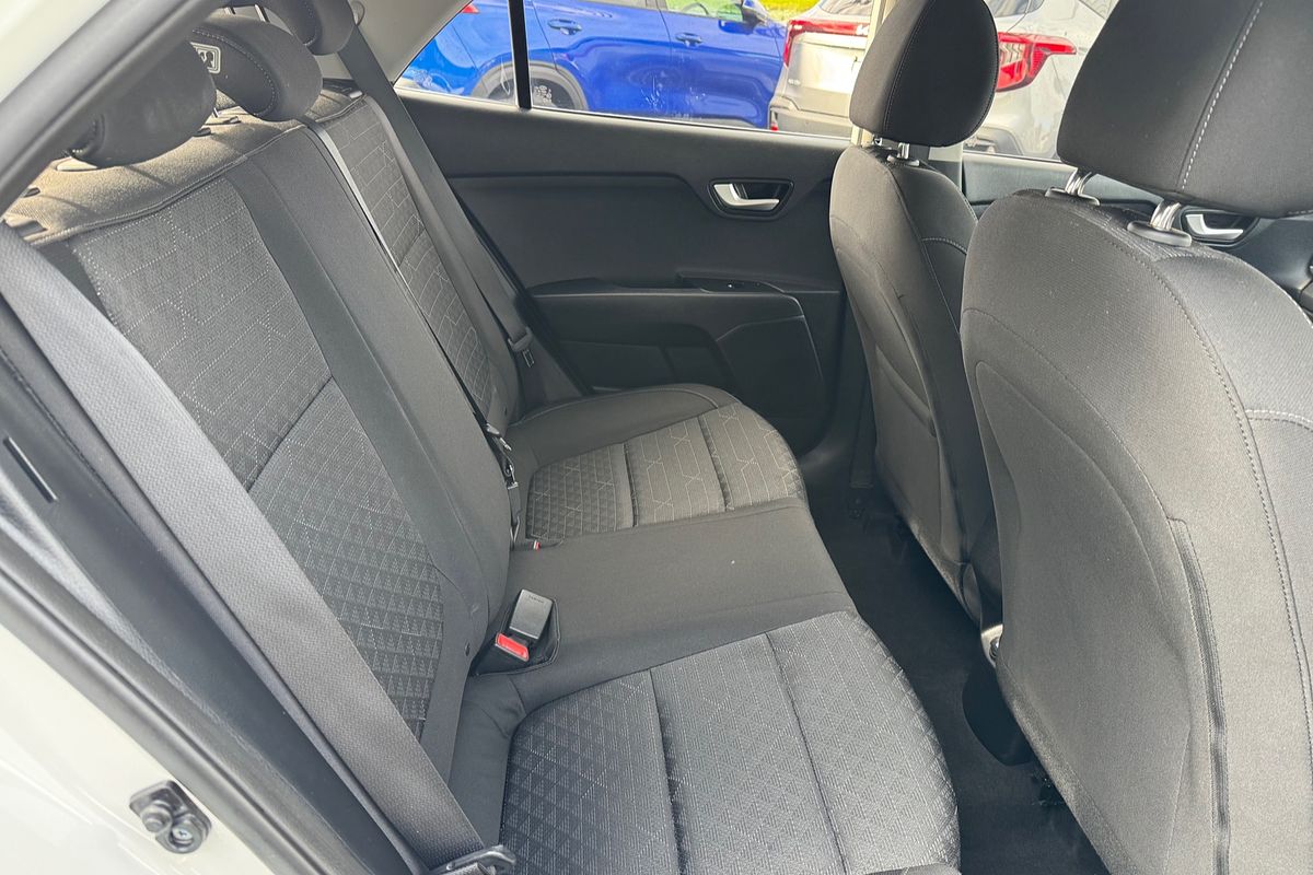 2017 Kia Rio S YB