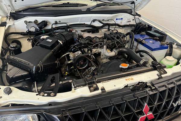 2003 Mitsubishi TRITON 4WD 3.0P CLUB CAB MANUAL 4X4
