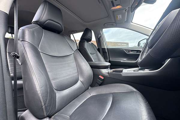 2020 Toyota RAV4 Cruiser AXAH52R
