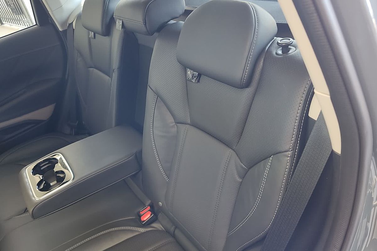 2024 Subaru Forester 2.5i-S S5