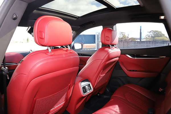 2017 Maserati Levante S M161