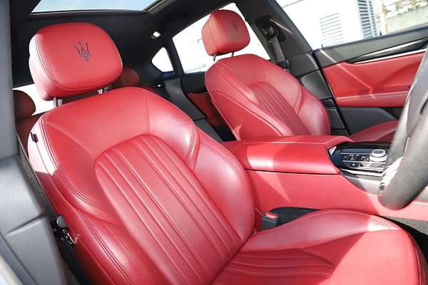 2017 Maserati Levante S M161