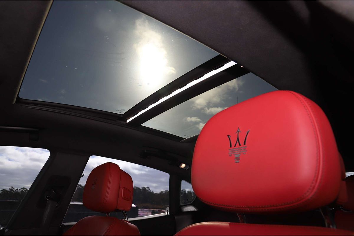 2017 Maserati Levante S M161