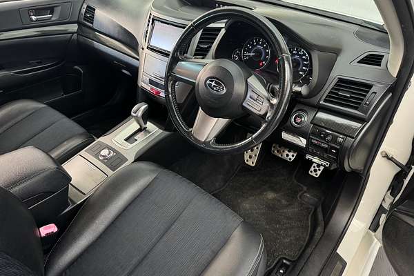 2010 Subaru LEGACY 2.5L 4WD AUTO