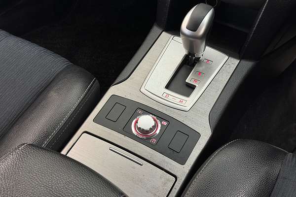 2010 Subaru LEGACY 2.5L 4WD AUTO