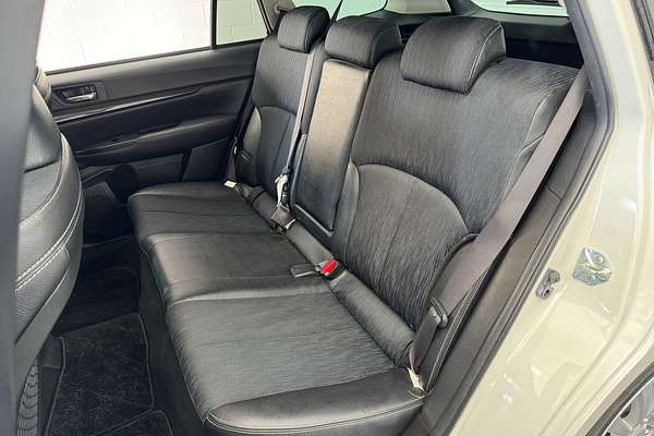 2010 Subaru LEGACY 2.5L 4WD AUTO