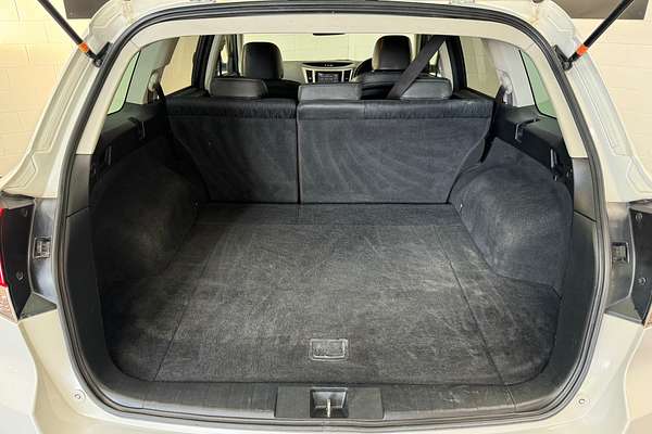 2010 Subaru LEGACY 2.5L 4WD AUTO