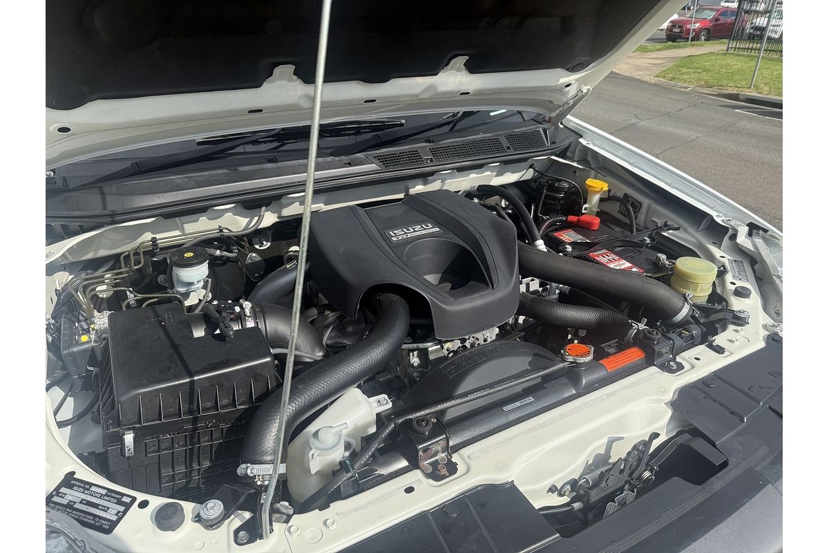2016 Isuzu D-MAX SX High Ride Rear Wheel Drive