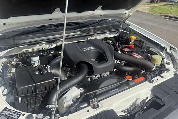 2016 Isuzu D-MAX SX High Ride Rear Wheel Drive