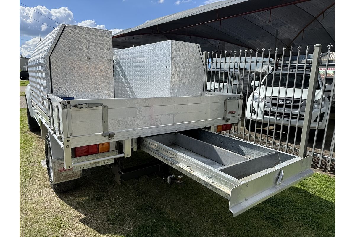 2016 Isuzu D-MAX SX High Ride Rear Wheel Drive
