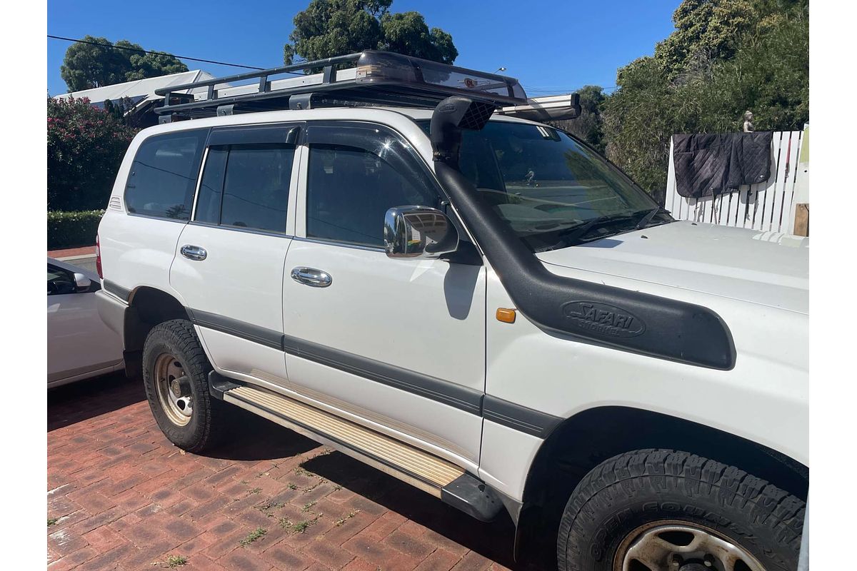 2003 Toyota Landcruiser GXL HZJ105R