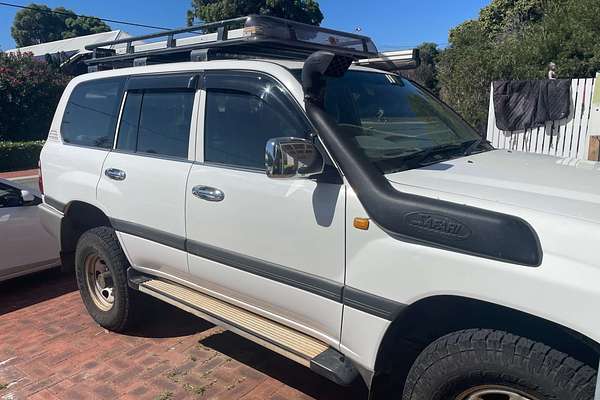 2003 Toyota Landcruiser GXL HZJ105R