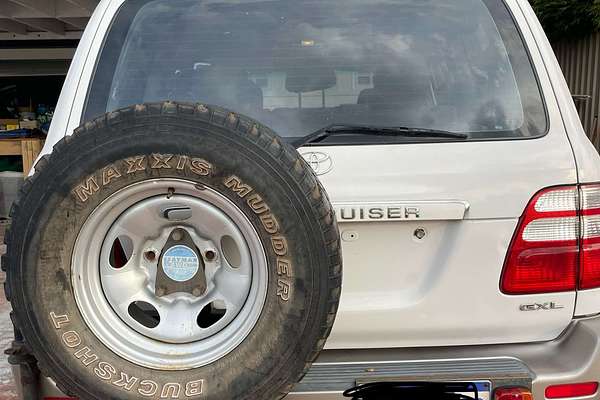 2003 Toyota Landcruiser GXL HZJ105R