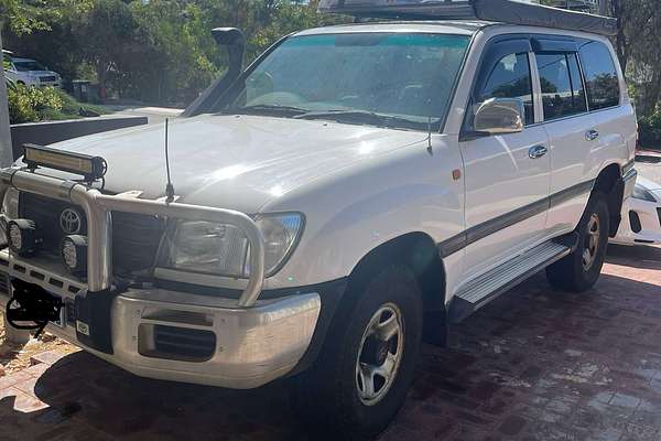 2003 Toyota Landcruiser GXL HZJ105R