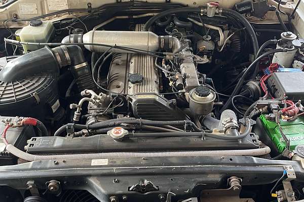 2003 Toyota Landcruiser GXL HZJ105R