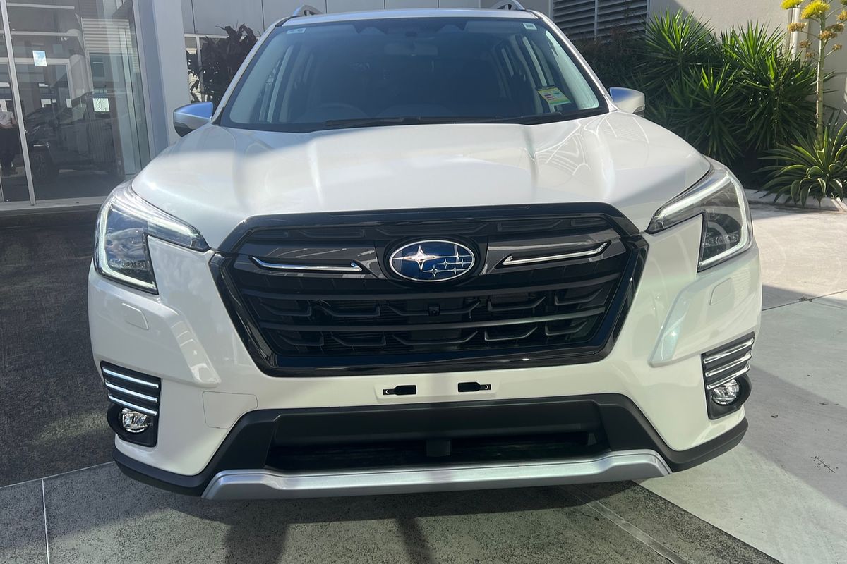 2025 Subaru Forester Hybrid L S5