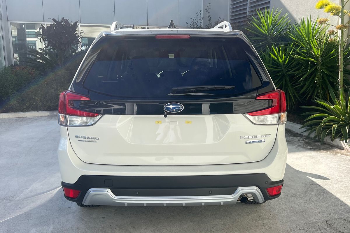 2025 Subaru Forester Hybrid L S5
