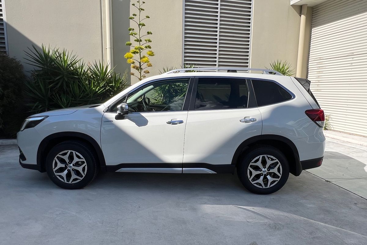 2025 Subaru Forester Hybrid L S5