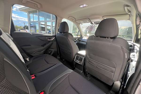 2025 Subaru Forester Hybrid L S5