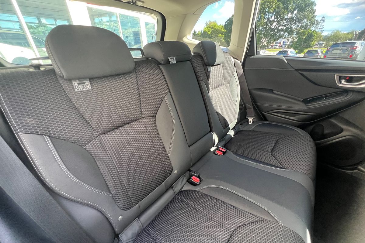 2025 Subaru Forester Hybrid L S5