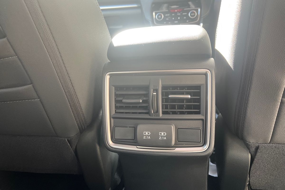 2025 Subaru Forester Hybrid L S5