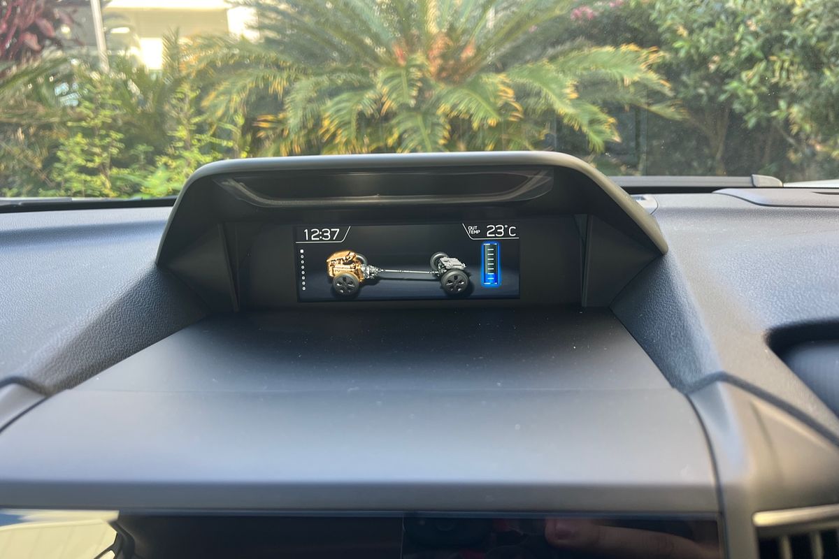 2025 Subaru Forester Hybrid L S5