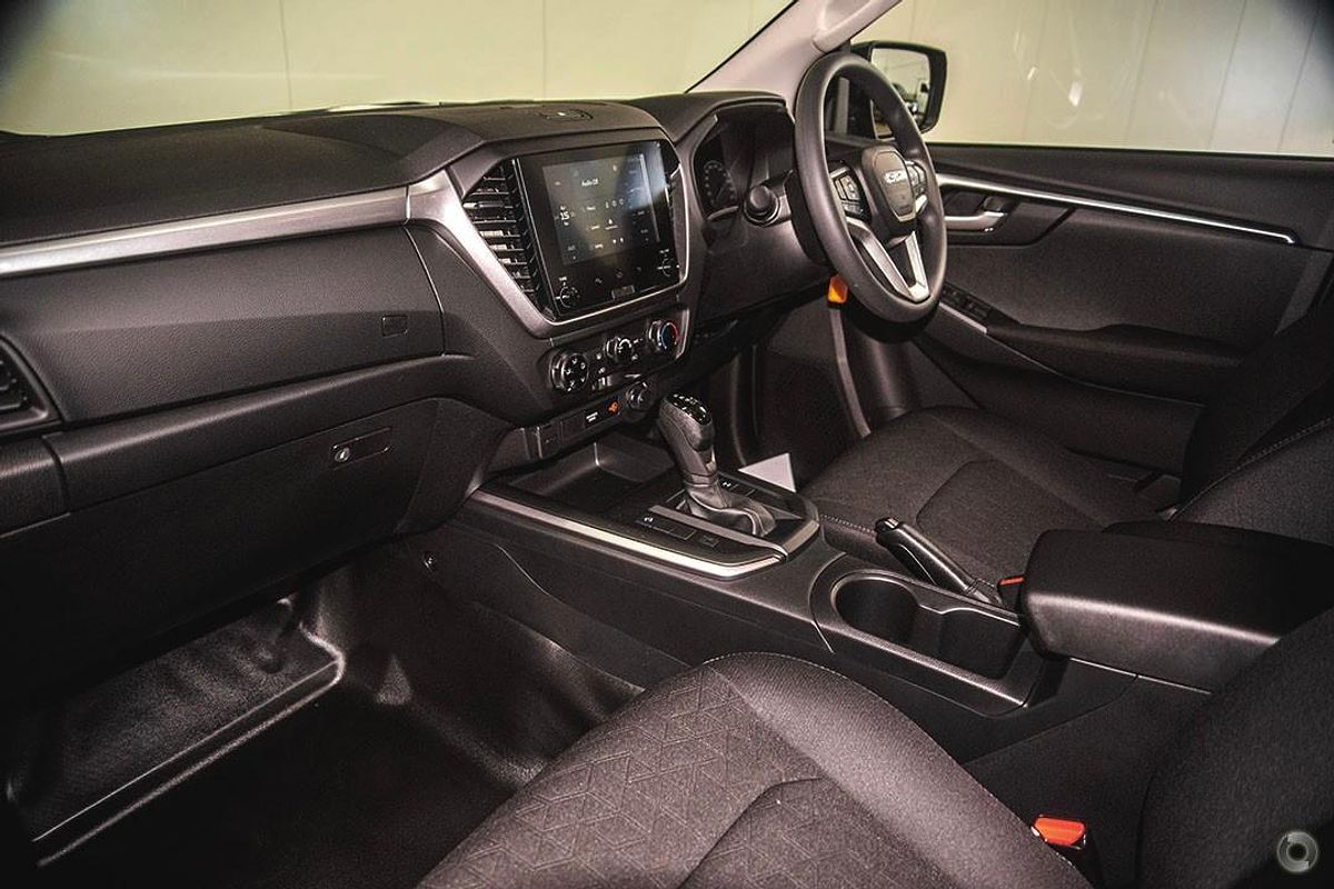 2025 Isuzu D-MAX LS-M 4X4