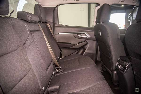 2025 Isuzu D-MAX LS-M 4X4