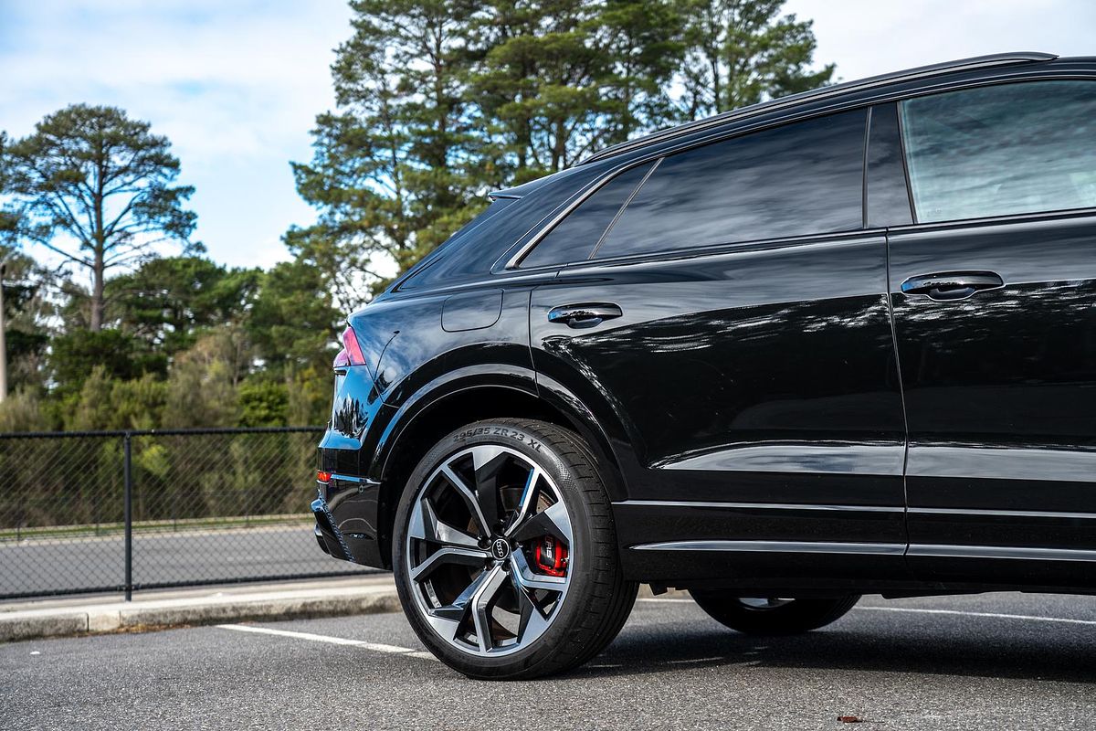 2022 Audi RS Q8 TFSI F1